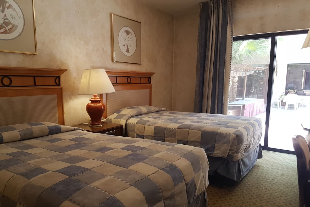 Minibar, in-room safe, free WiFi, bed sheets