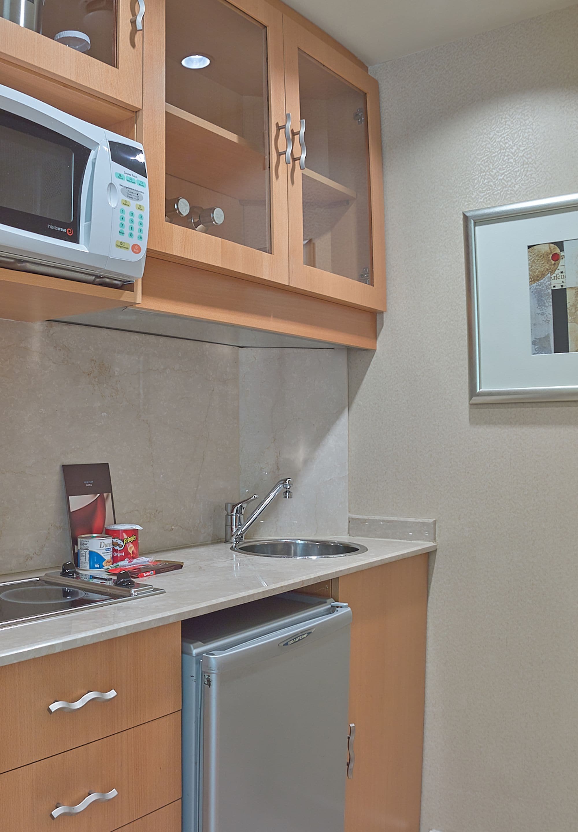 suite, club lounge access | private kitchen | coffee/tea maker