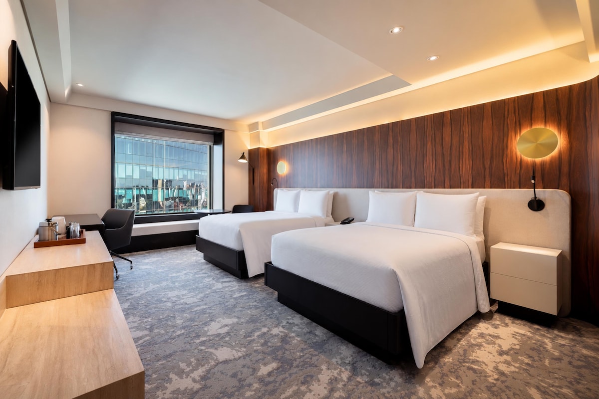 Executive kamer, 2 tweepersoonsbedden (Floor 2) | 1 slaapkamer, een minibar, een kluis op de kamer, een bureau