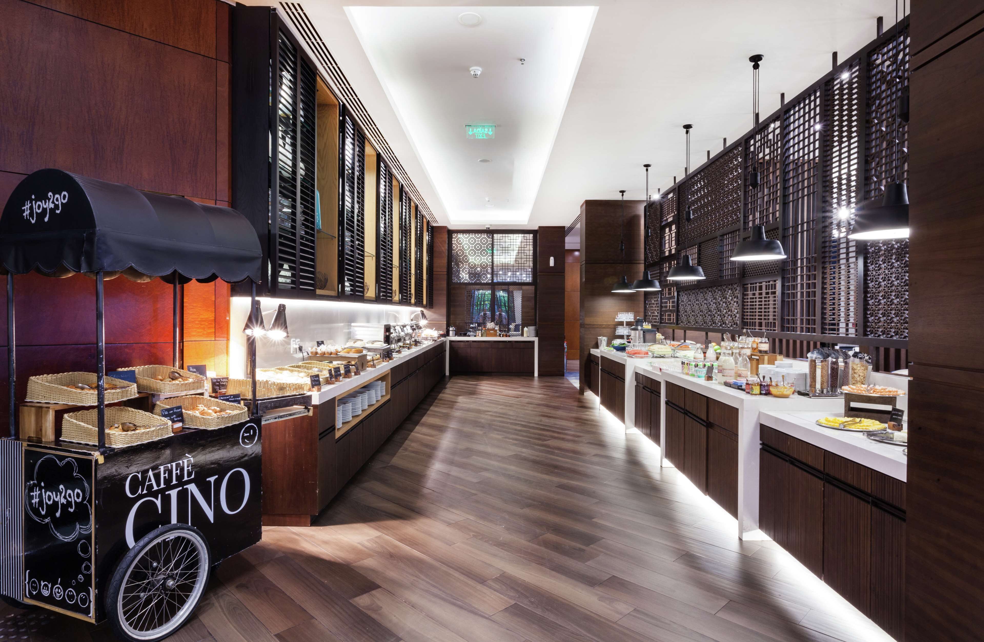 2 restaurants servant le petit déjeuner