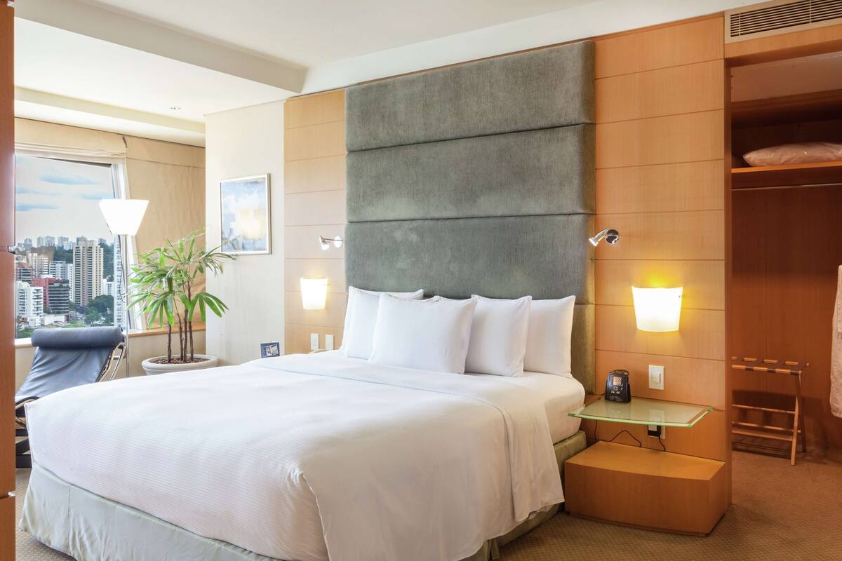 1 bedroom, minibar, in-room safe, desk