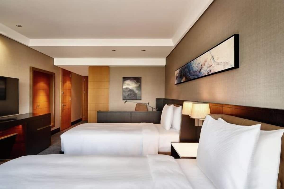 1 bedroom, minibar, in-room safe, desk