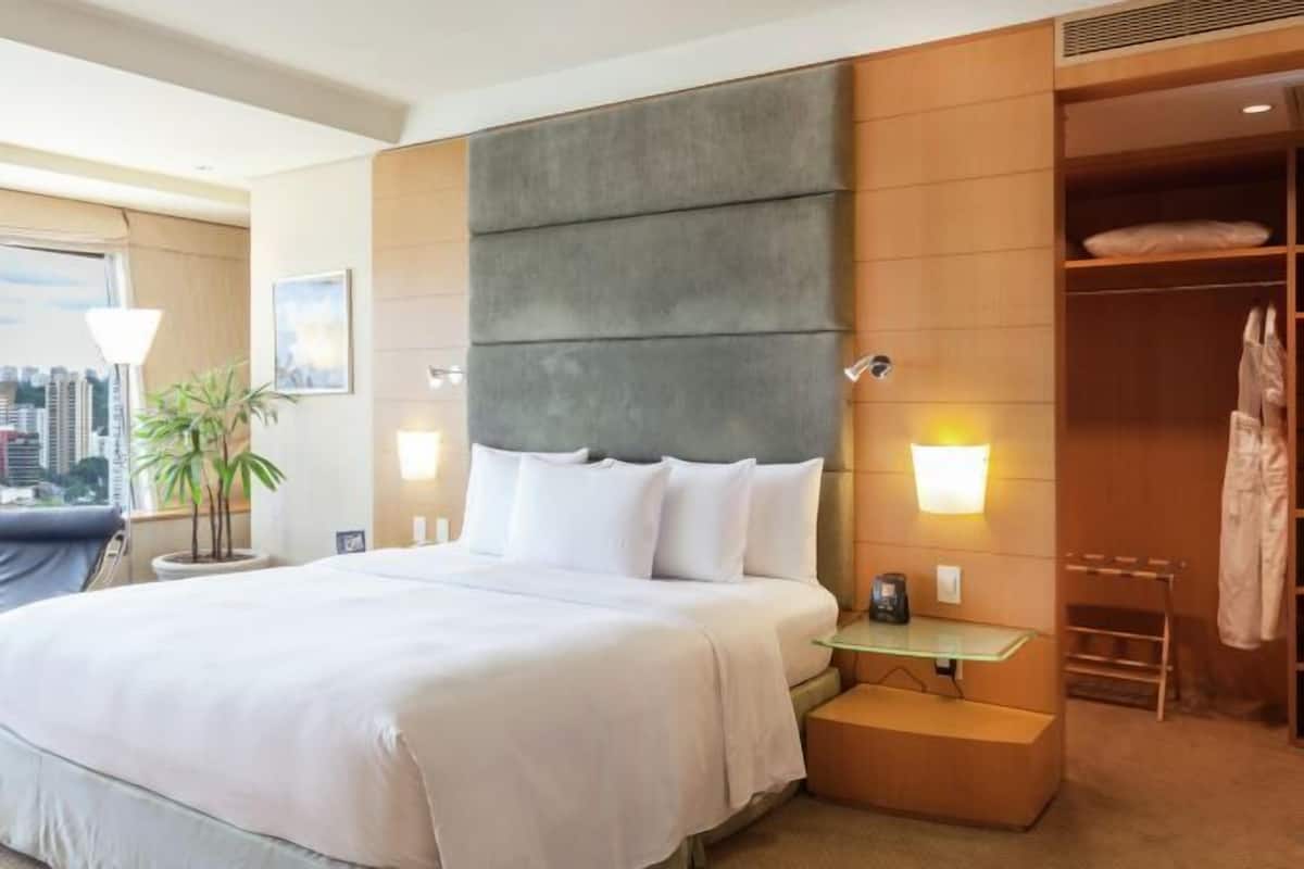 1 bedroom, minibar, in-room safe, desk