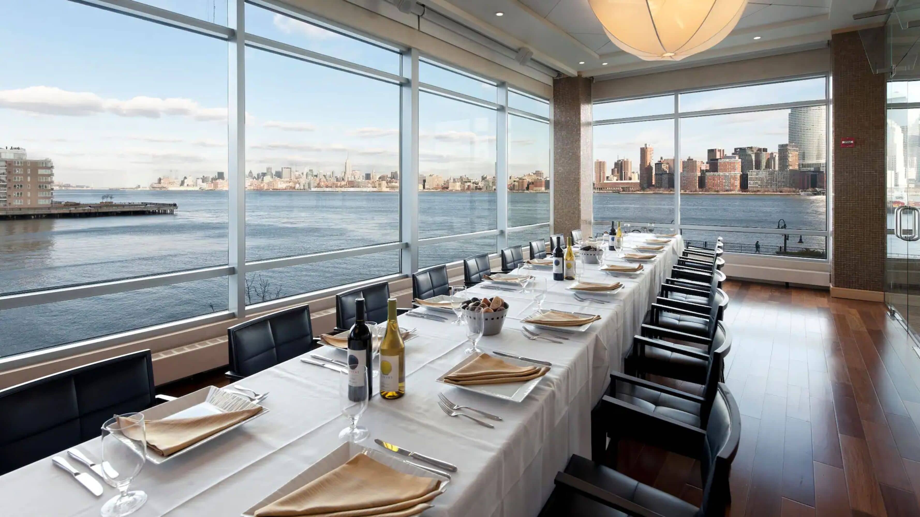 breakfast, lunch and dinner served