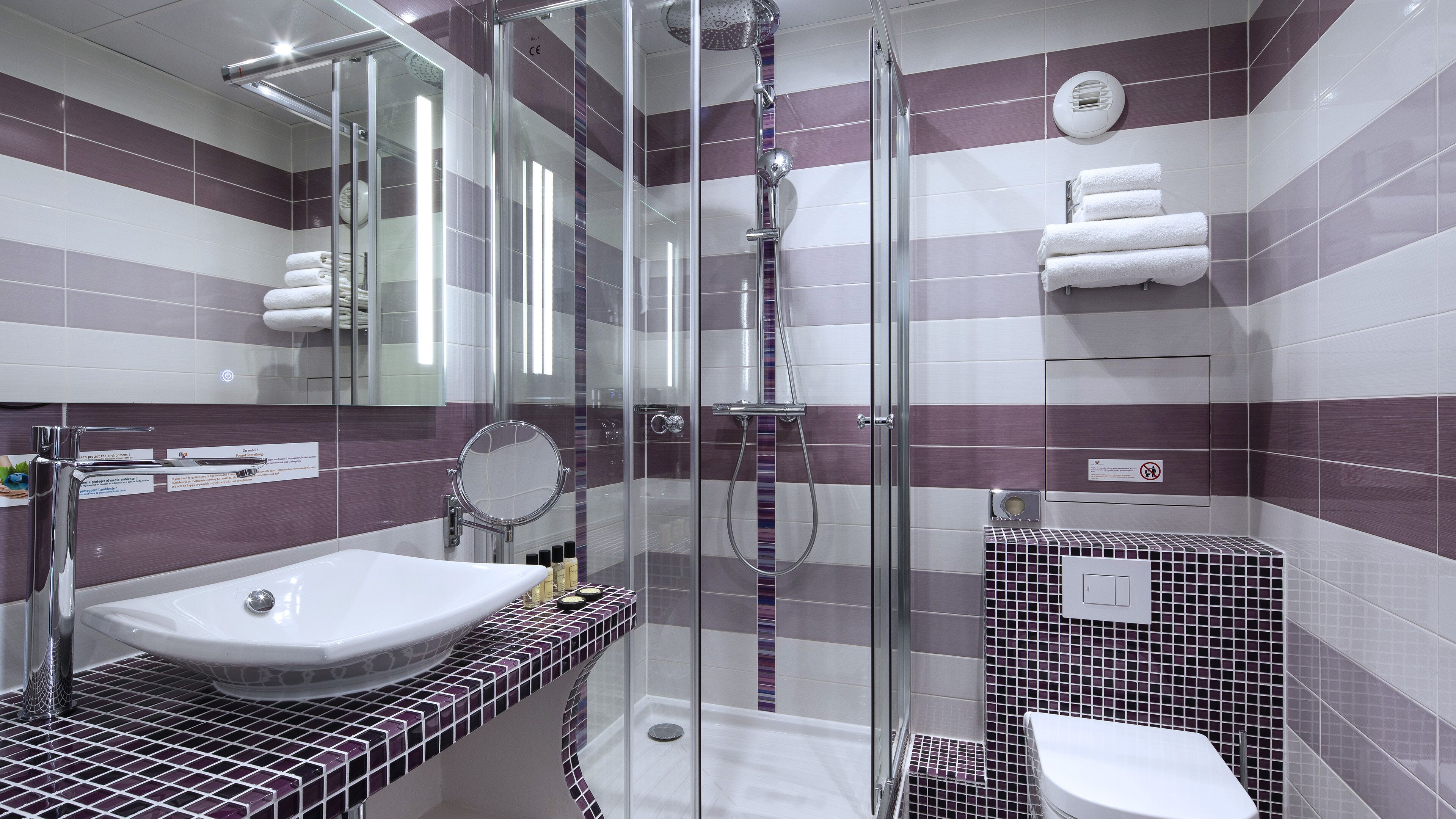 single room | bathroom | shower, free toiletries, hair dryer, towels