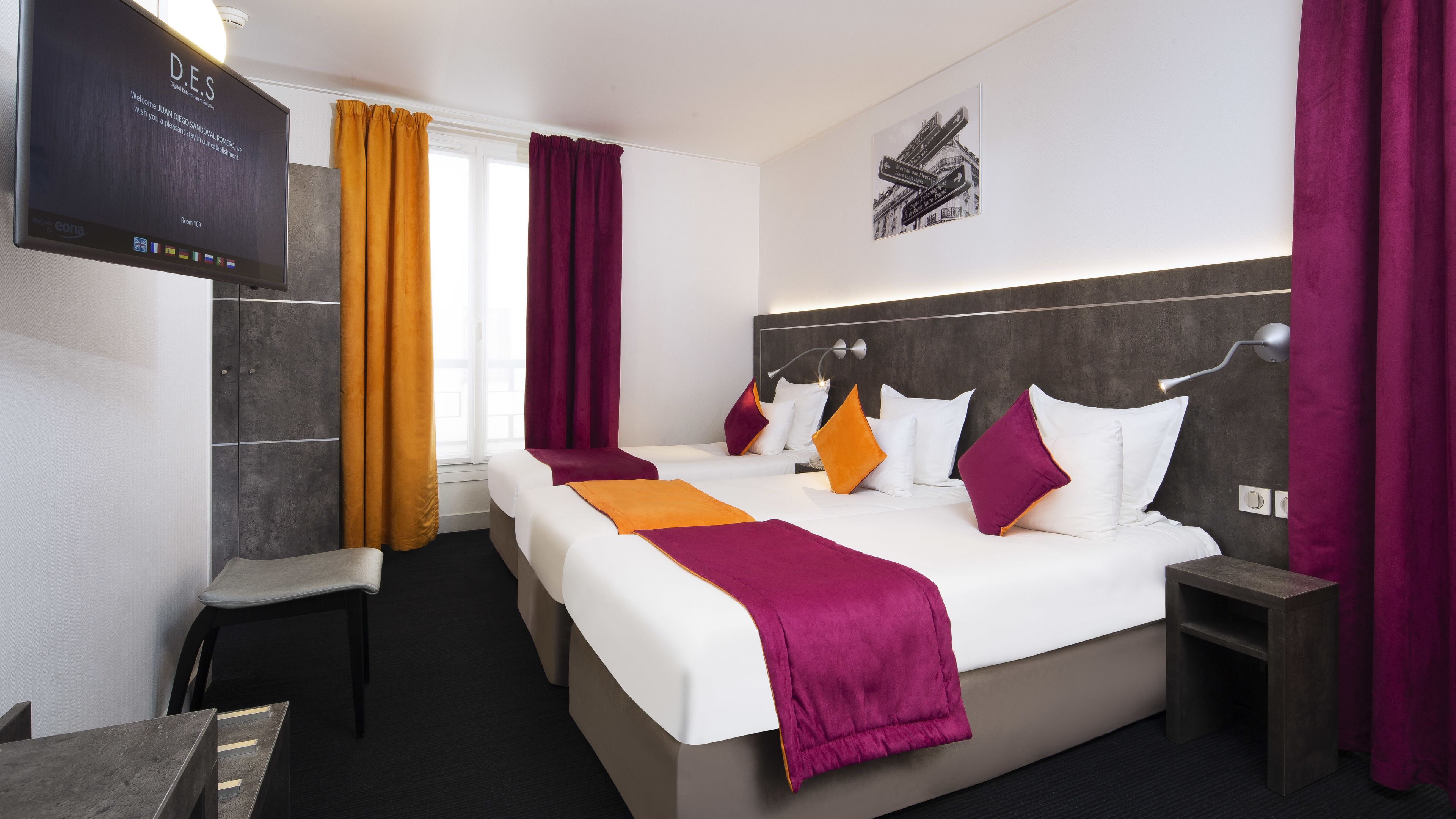 triple room | 1 bedroom, premium bedding, minibar, in-room safe