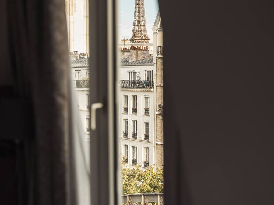 Artículos de tocador gratuitos, secador de pelo, toallas, jabón