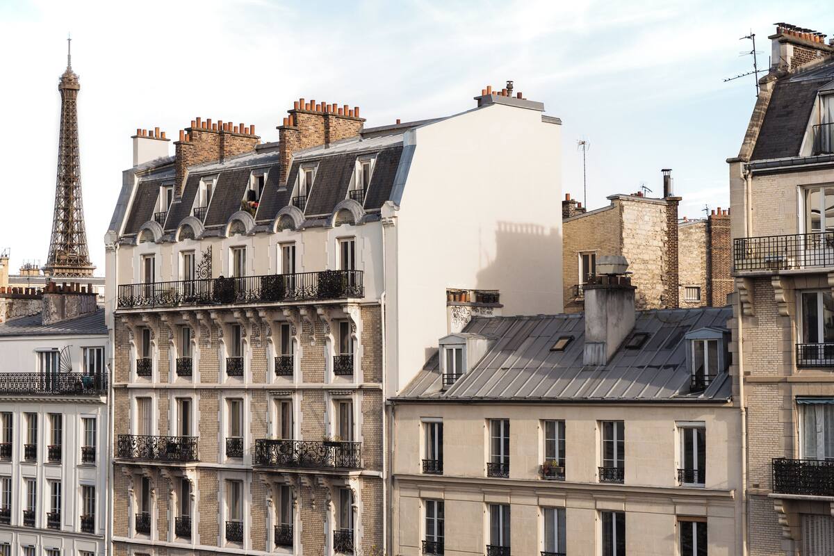 Superior double room with view on Eiffel Tower | In-room safe, desk, soundproofing, iron/ironing board