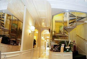 Lobby - Daniel's (Rome)