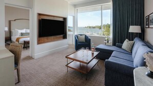 Suite (Ashburn) - The Tides Inn (Irvington)