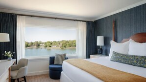 Deluxe Room, 1 King Bed (Water View) - The Tides Inn (Irvington)