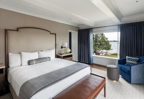 Egyptian cotton sheets, premium bedding, pillowtop beds, minibar