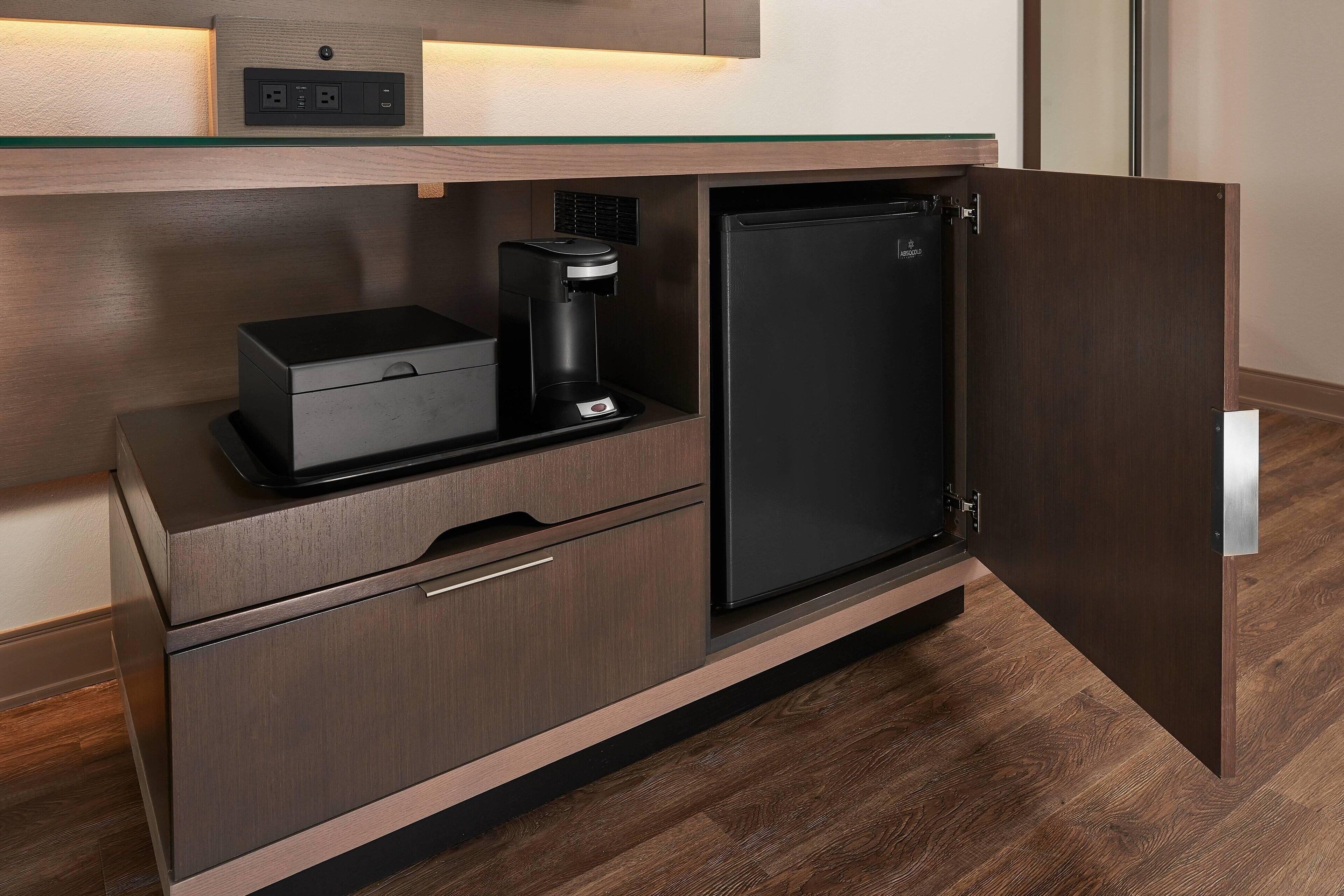 1 bedroom, pillow-top beds, in-room safe, iron/ironing board