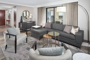 Smart TV, video game console, Netflix, pay films - Orlando Marriott Lake Mary (Lake Mary)