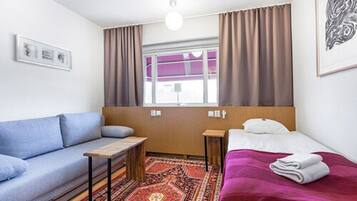 Single Room, Private Bathroom | Desk, cribs/infant beds, rollaway beds, free WiFi