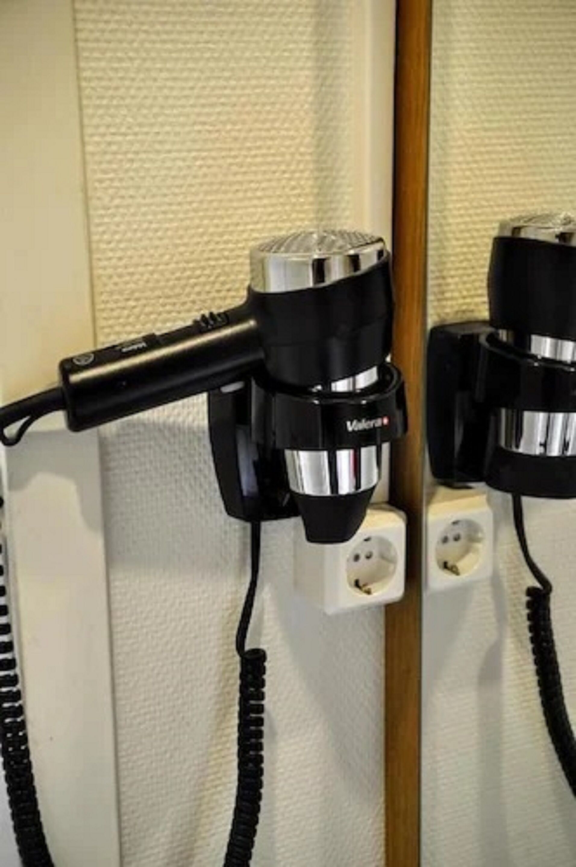 twin room, private bathroom | bathroom | shower, hair dryer, towels