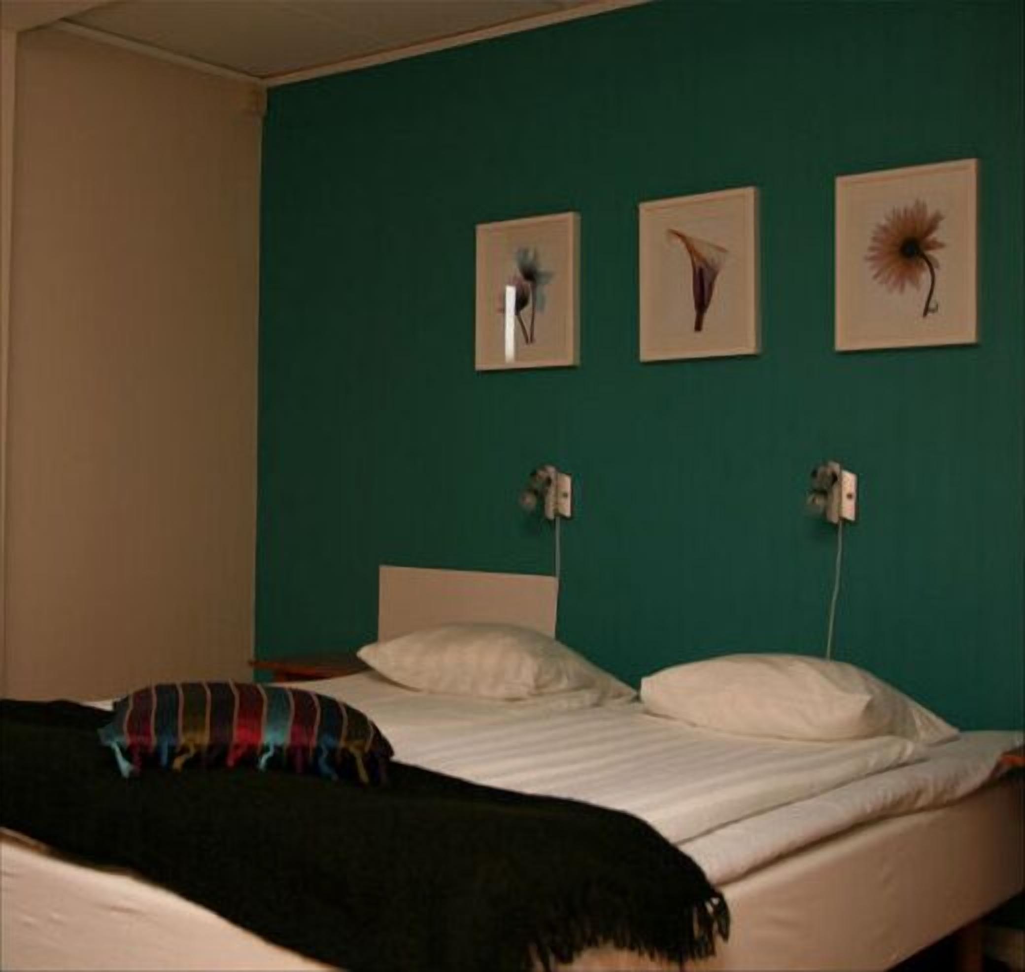 Desk, iron/ironing board, free WiFi