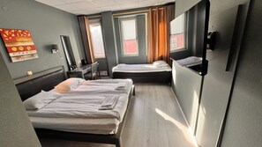 Standard Triple Room | Individually decorated, individually furnished, desk, iron/ironing board