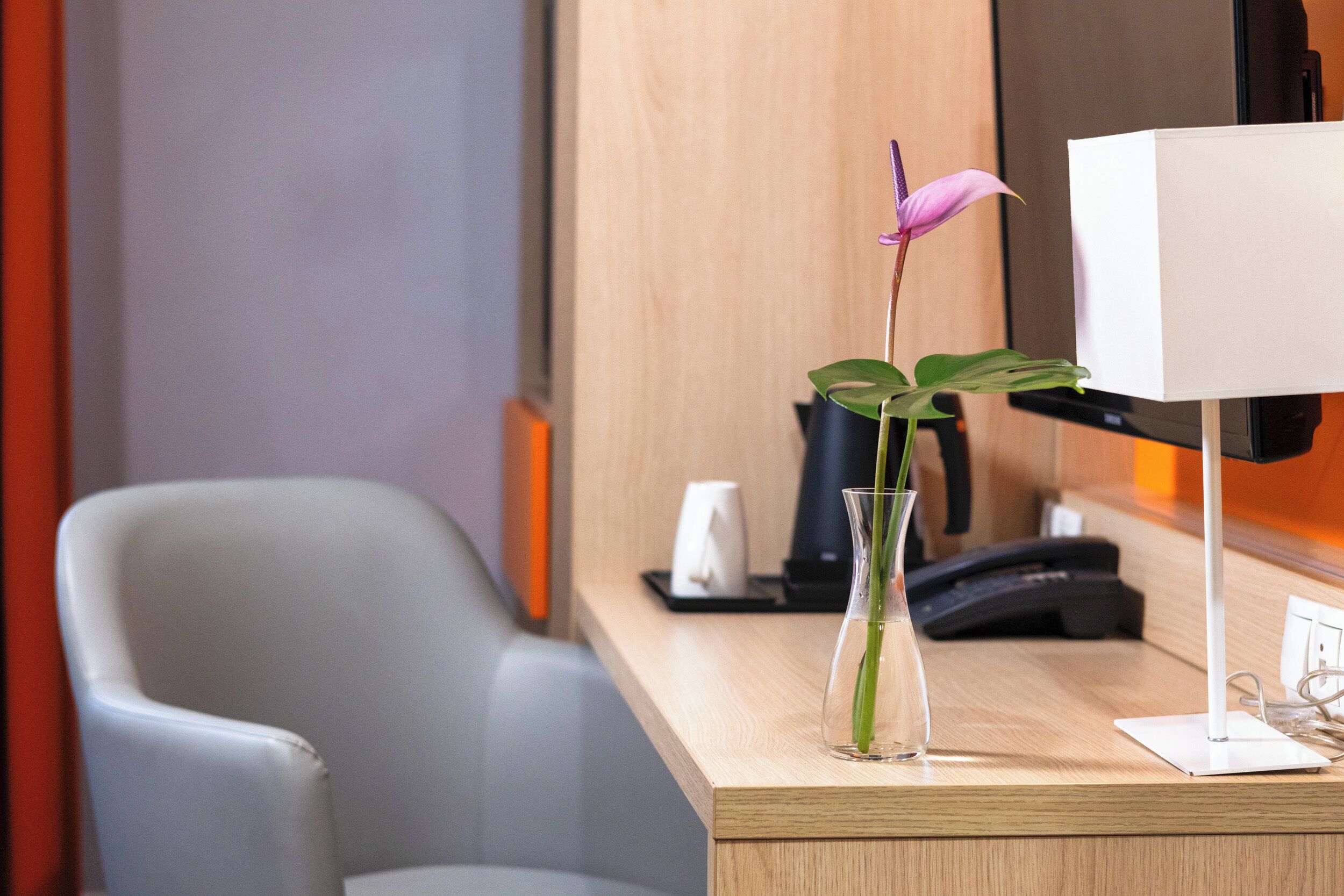 standard single room | in-room safe, desk, laptop workspace, blackout curtains