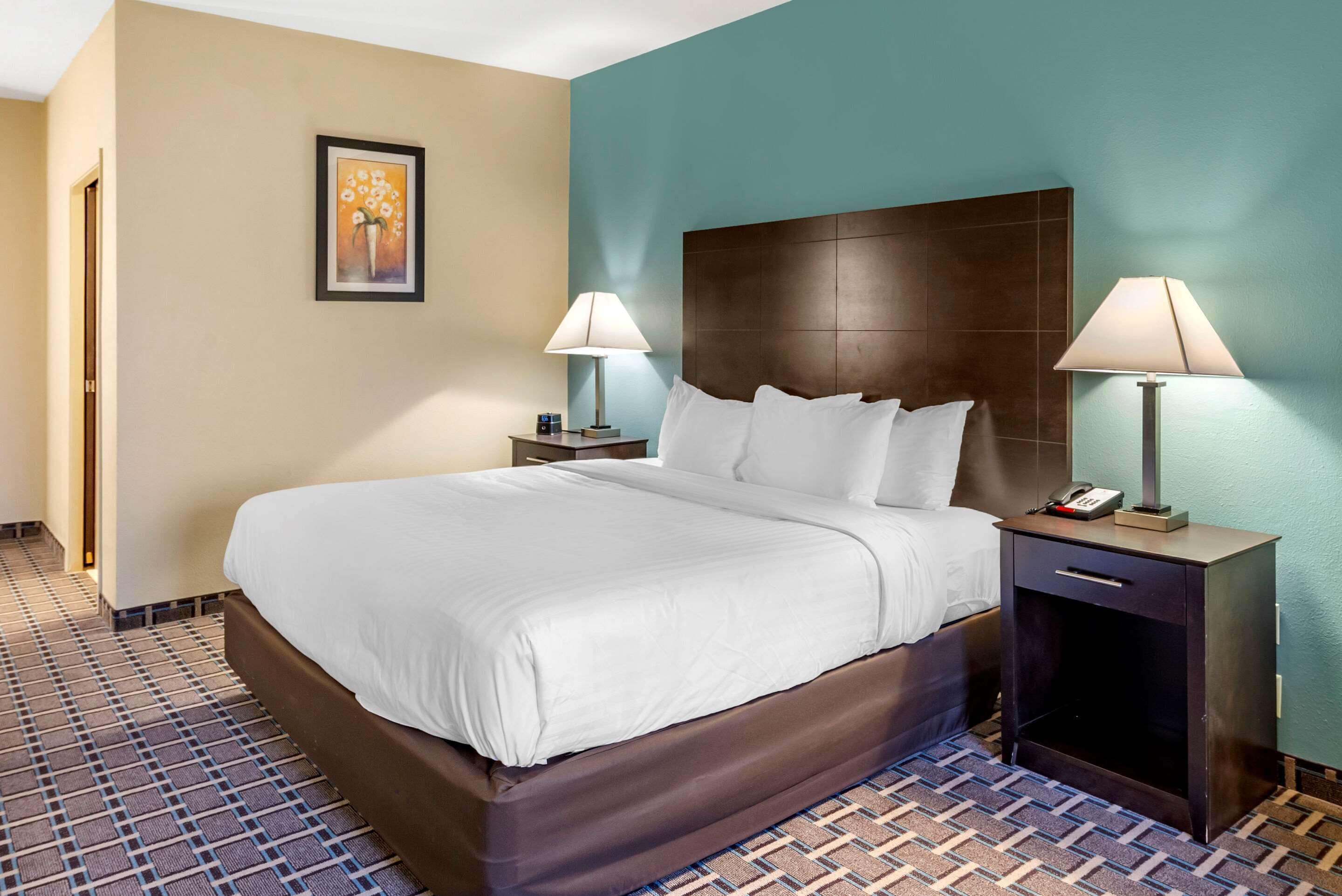 suite, 1 king bed with sofa bed, accessible, non smoking | premium bedding, desk, laptop workspace, blackout curtains