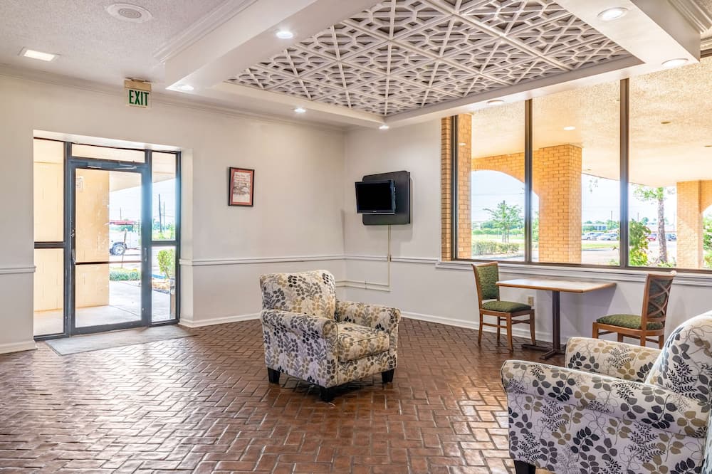 Motel 6 Natchitoches, LA