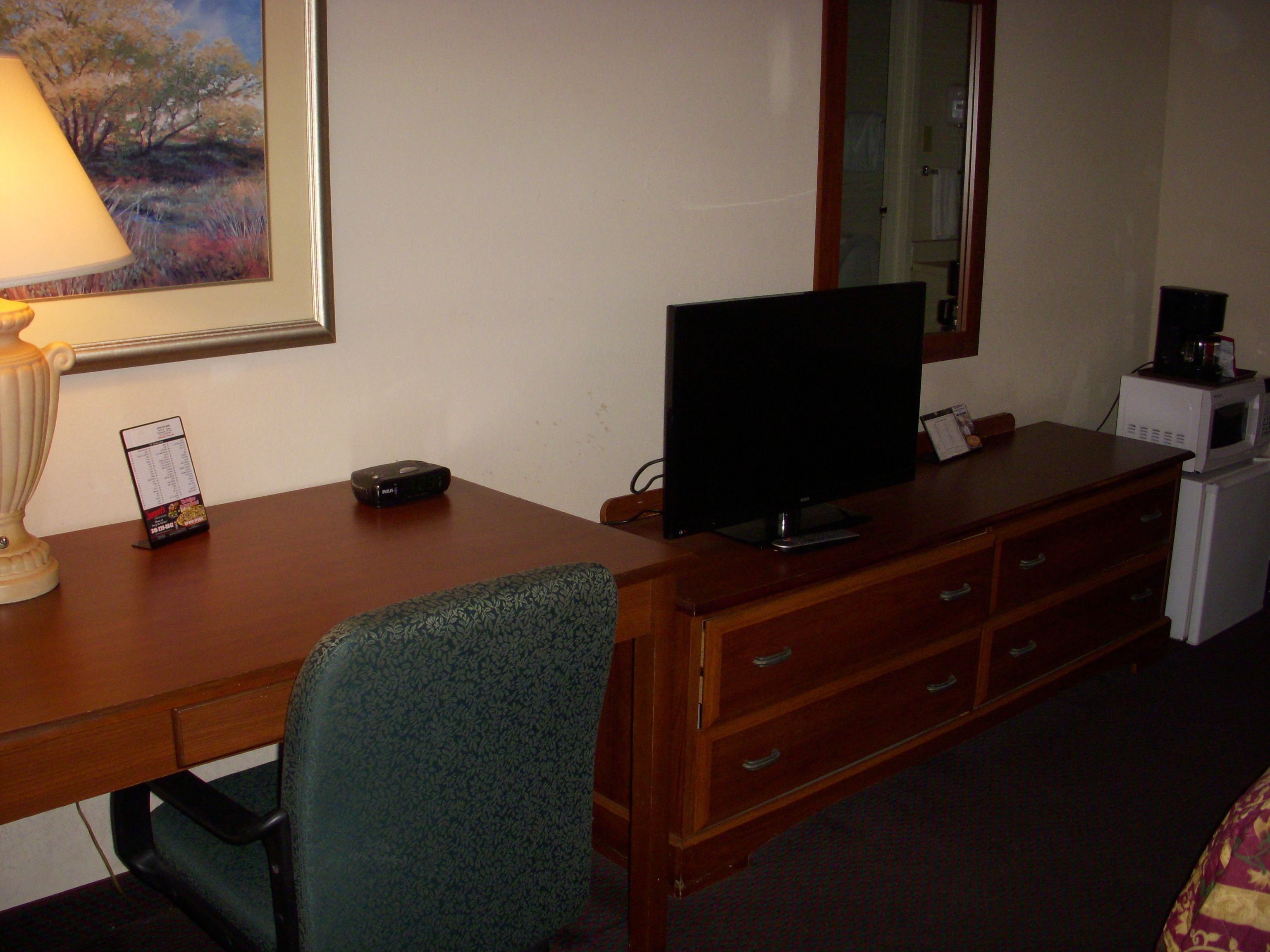 Chambre Standard | Coin séjour | Télévision à écran plat