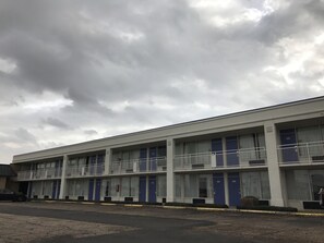 Exterior - Motel 6 Natchitoches, LA (Natchitoches)