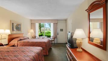 Chambre Double Standard | Bureau, fer et planche Ă repasser, Wi-Fi gratuit, draps fournis