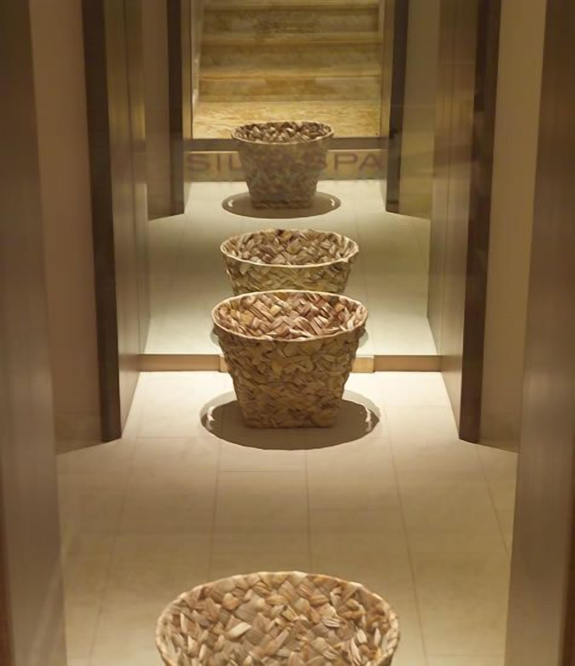 body treatments, hydrotherapy, body wraps, body scrubs, facials