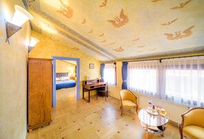 ジュニア スイート | リビング エリア | 薄型テレビ