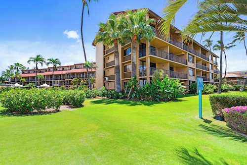 Maui Schooner Resort