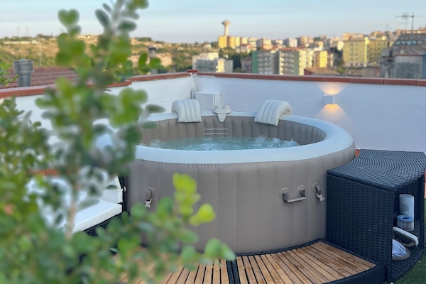 Bain à remous extérieur