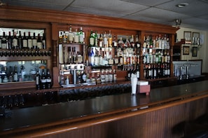 Lounge - Hotel Halsingland (Haines)