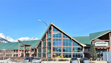 Fachada de la propiedad