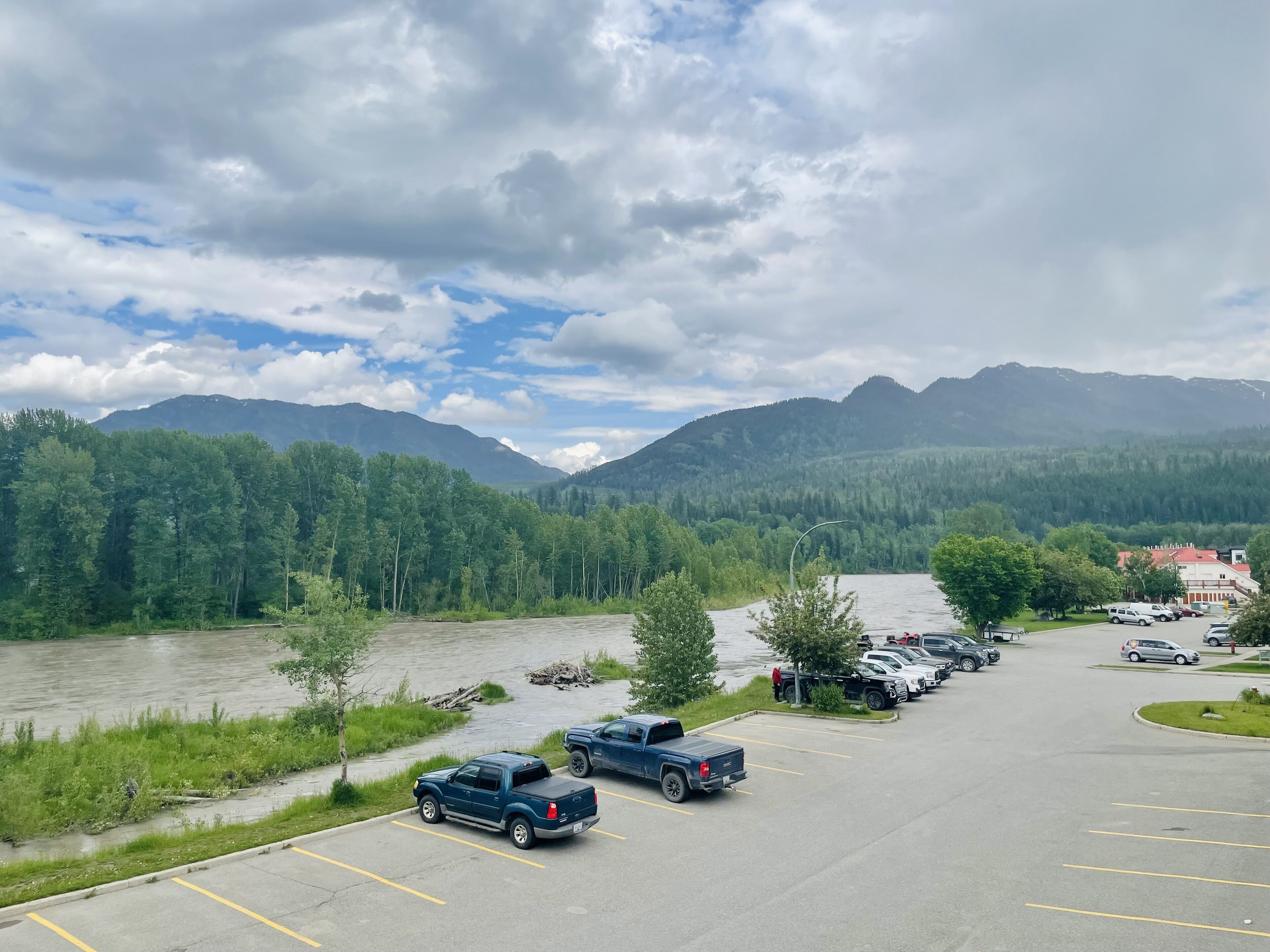 suite (jacuzzi) no pets | view from room