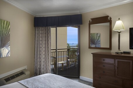Holiday Pavilion Resort on the Boardwalk - Image 23