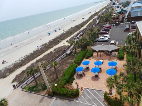 Holiday Pavilion Resort on the Boardwalk - Image 38