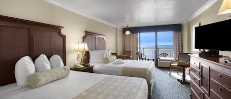 Premium-sengetøj, pengeskab på værelset, skrivebord