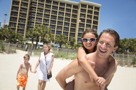 Holiday Pavilion Resort on the Boardwalk - Image 9