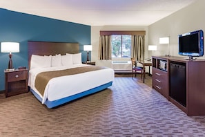 Desk, laptop workspace, cots/infant beds, rollaway beds - AmericInn by Wyndham Hotel and Suites Long Lake (Long Lake)