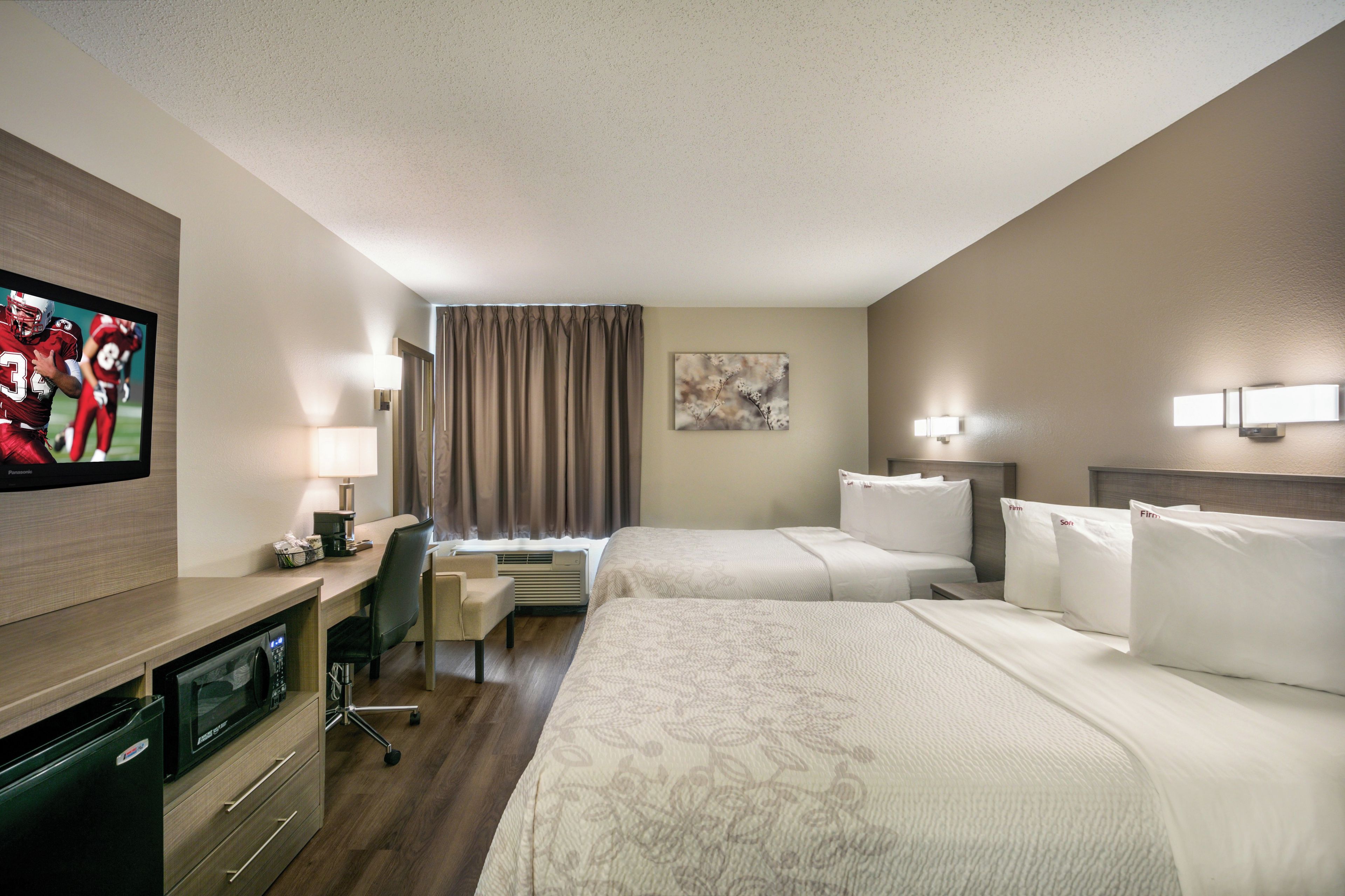 Superior Room, 1 King Bed (Smoke Free) | Desk, soundproofing, iron/ironing board, WiFi (free)