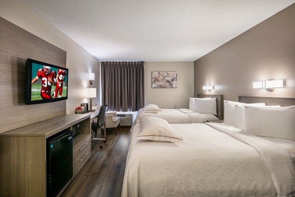 Quarto premium, 2 camas de casal (Upgraded Bedding & Snack, Smoke Free) | Camas extras