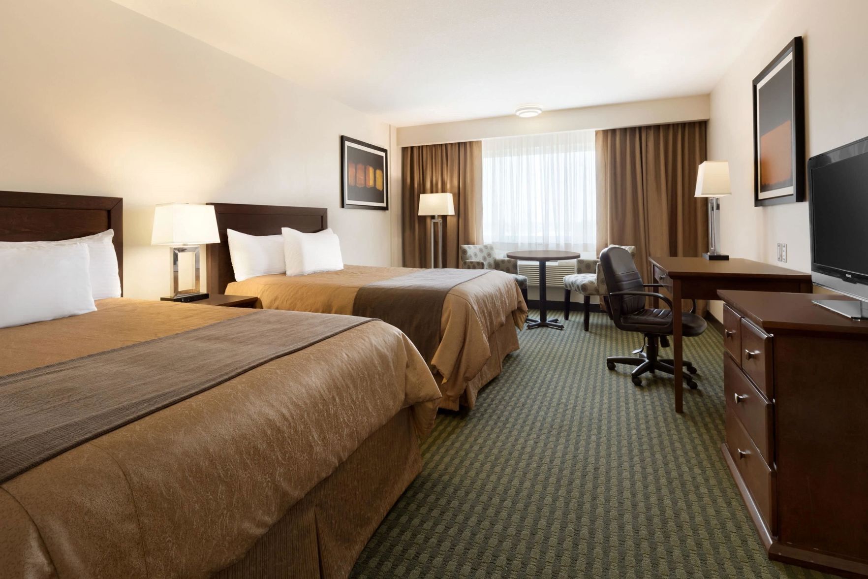 Desk, iron/ironing board, free cots/infant beds, rollaway beds