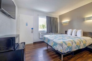 Premium bedding, pillowtop beds, minibar, individually decorated