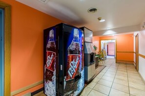 Vending machine - Motel 6 Baraboo, WI - Lake Delton (Baraboo)
