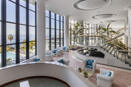 Lobby sitting area. Enotel Lido – All Inclusive