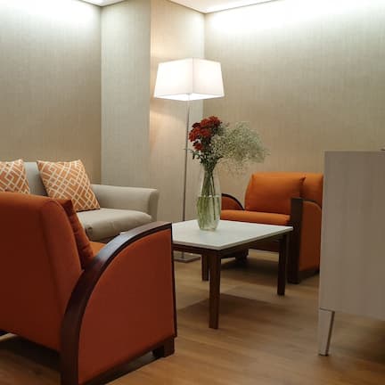 Family Suite | Living area | Plasma TV, toys, pay movies