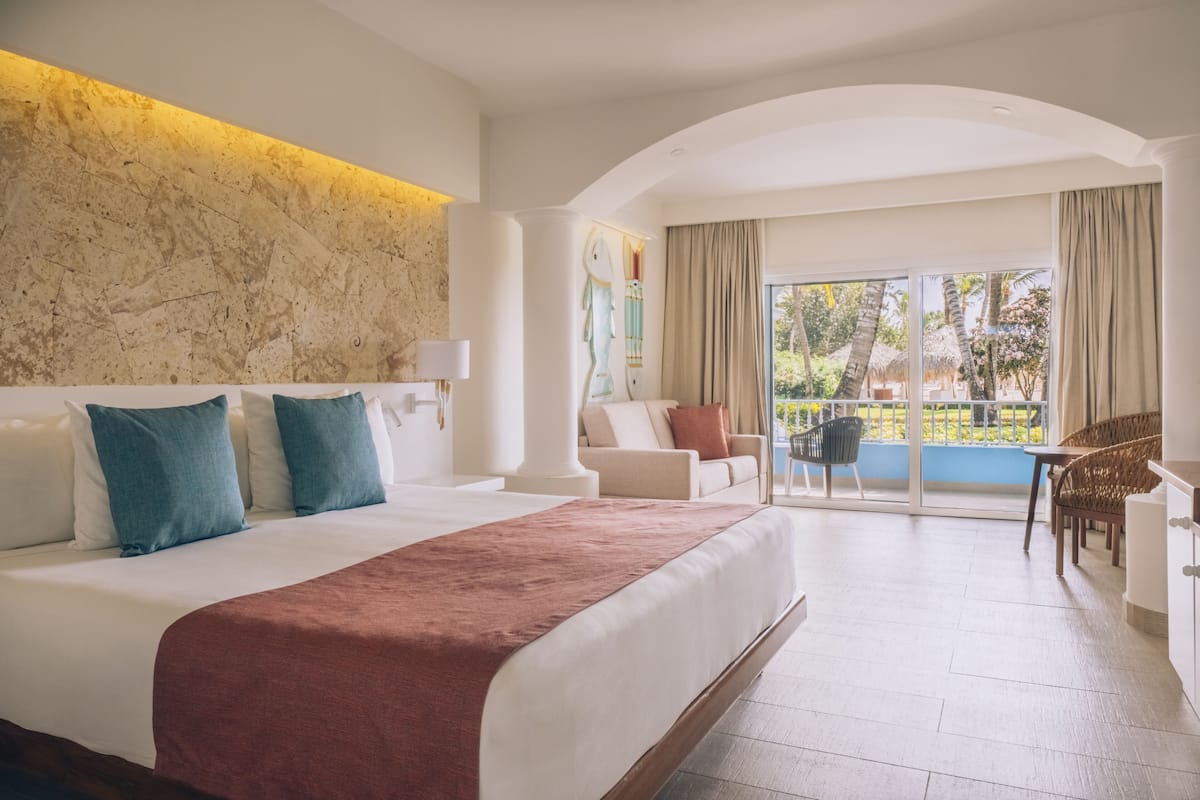 1 kamar tidur, seprai premium, minibar, dan brankas