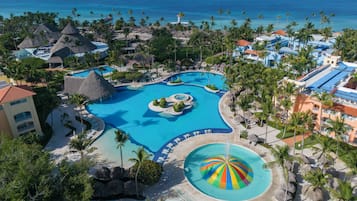 Outdoor pool, pool umbrellas