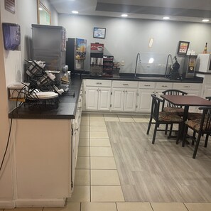 Petit déjeuner buffet compris tous les jours